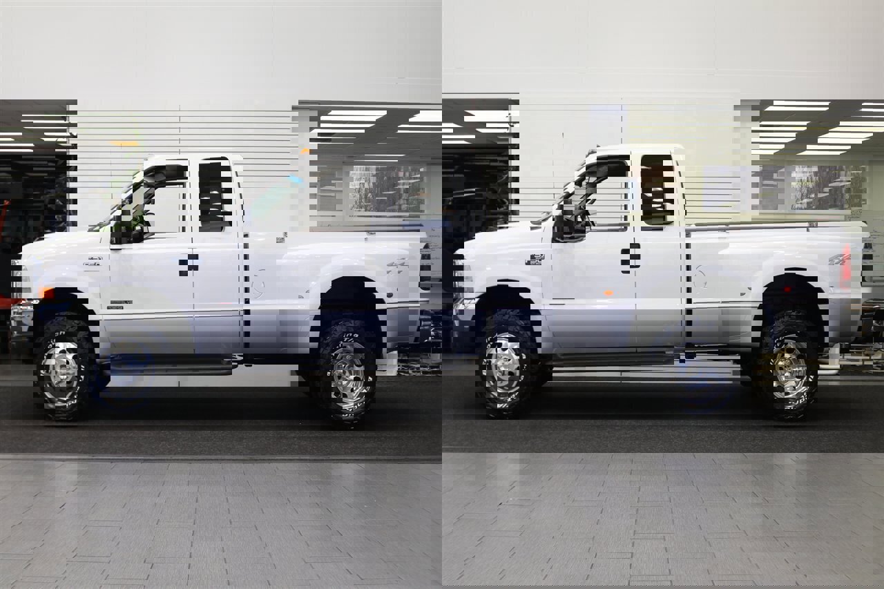 Used 2000 Ford F350 XLT image 4