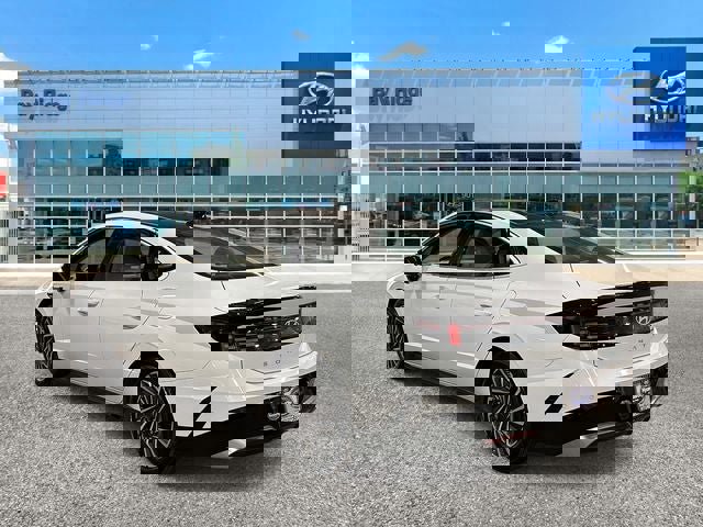 Used 2024 Hyundai Sonata Limited FWD image 7