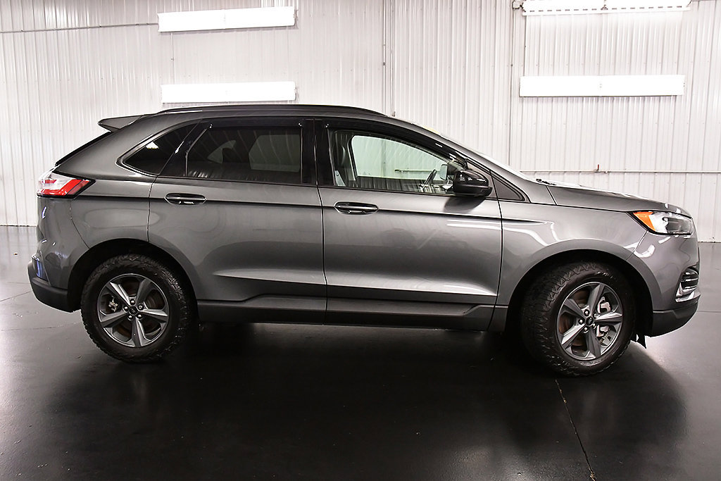Used 2023 Ford Edge SEL w/ Sport Appearance Package AWD/4WD image 8