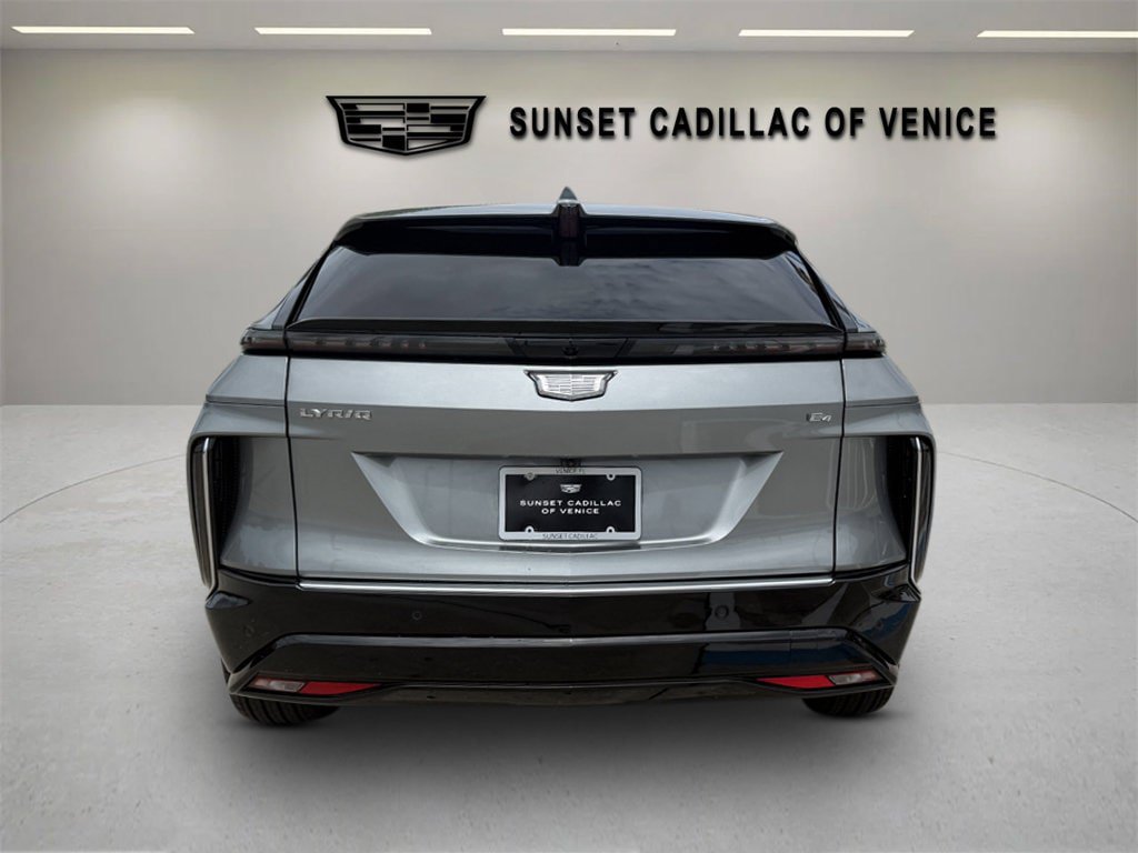 New 2027 Cadillac Lyriq Signature Luxury w/ Nappa Leather Package AWD/4WD image 4