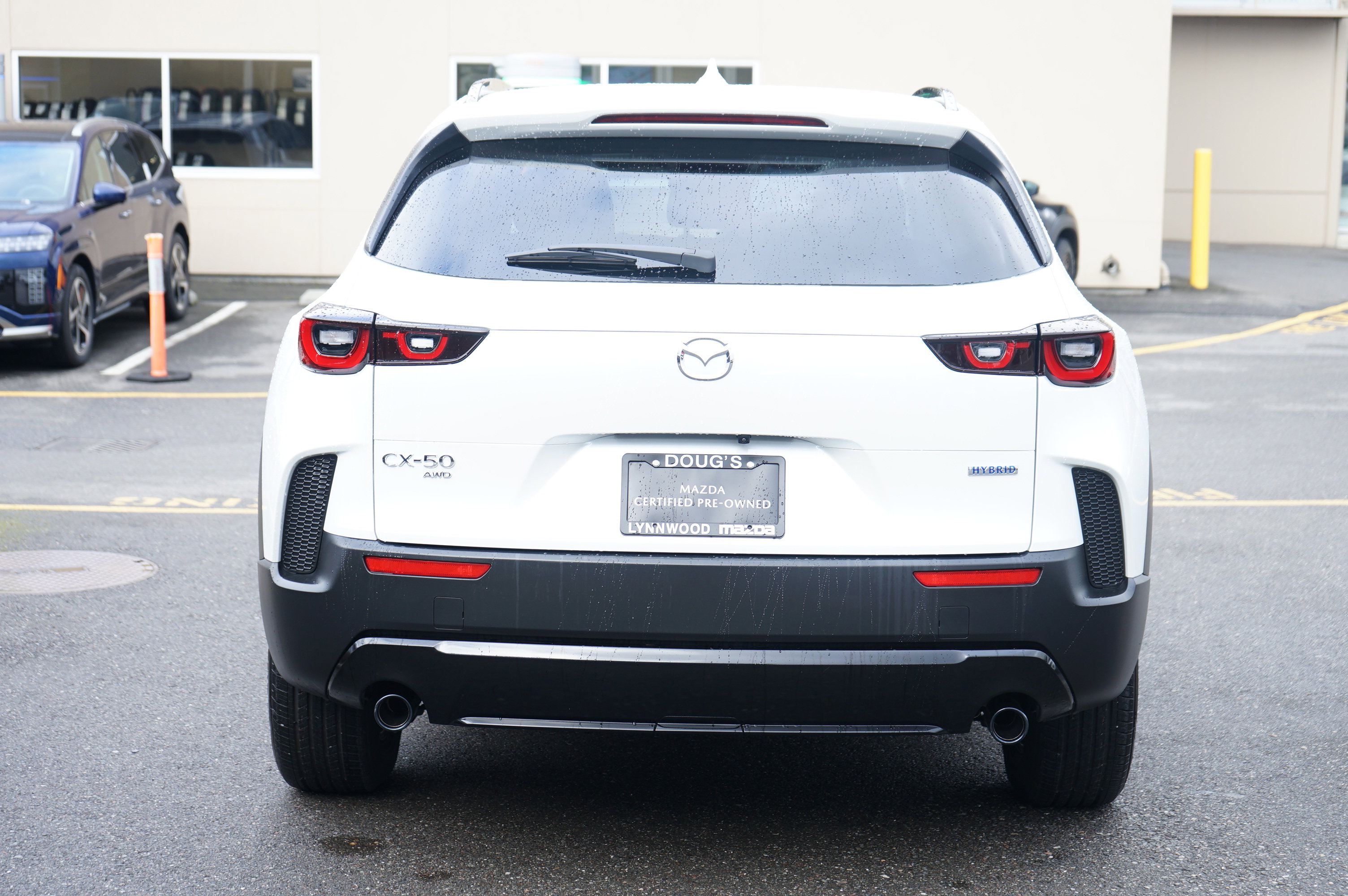 Certified 2025 MAZDA CX-50 AWD 2.5 Hybrid w/ Premium Pkg image 4