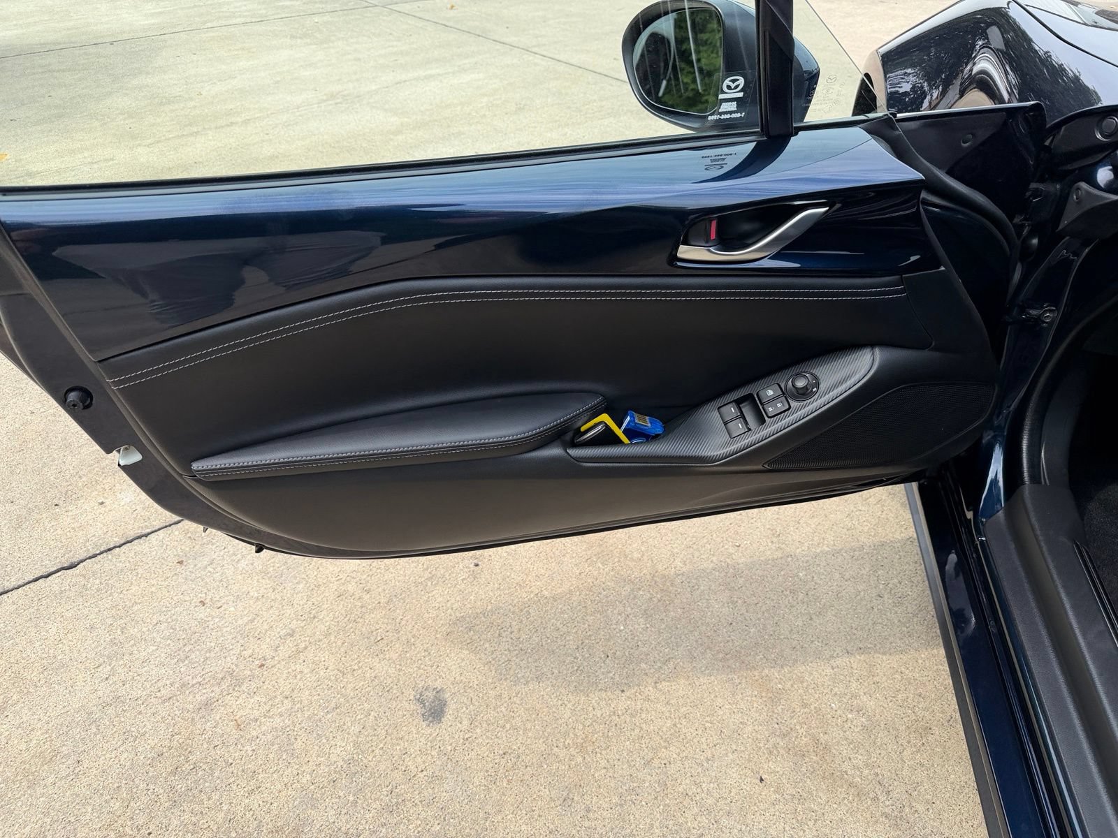 Used 2025 MAZDA MX-5 Miata Grand Touring RWD image 8