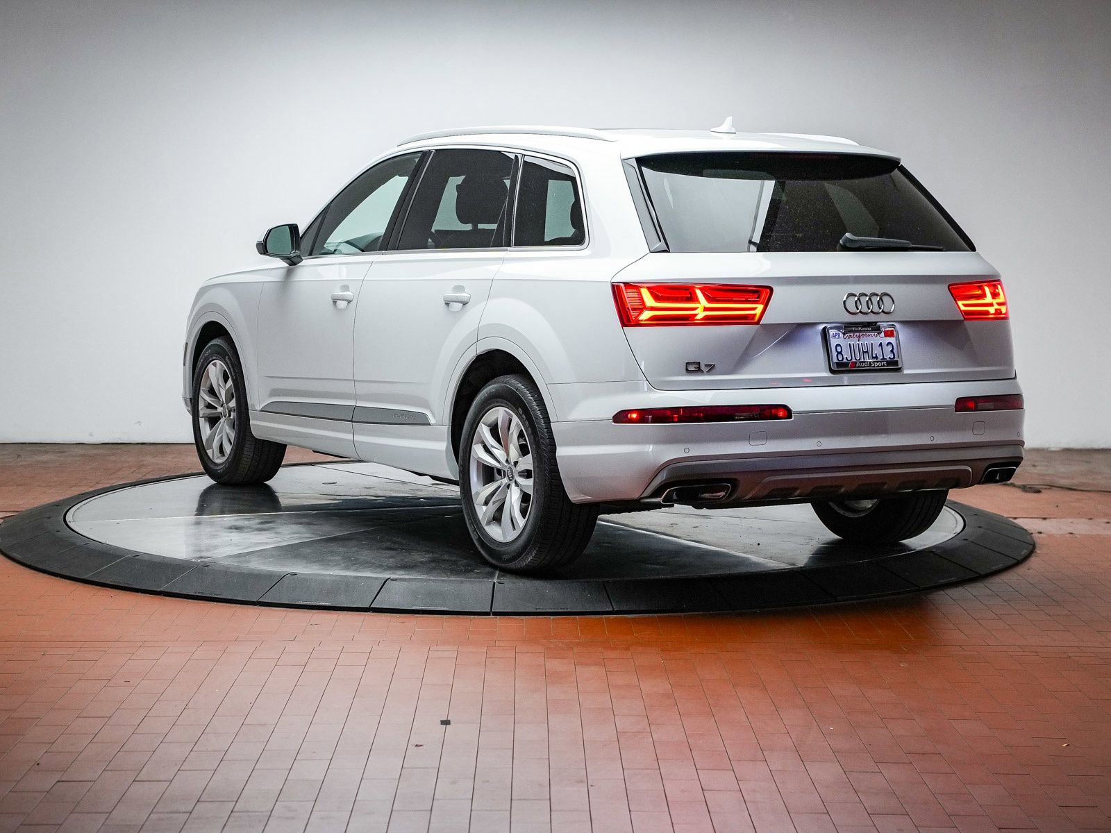 Used 2019 Audi Q7 3.0T Premium image 2