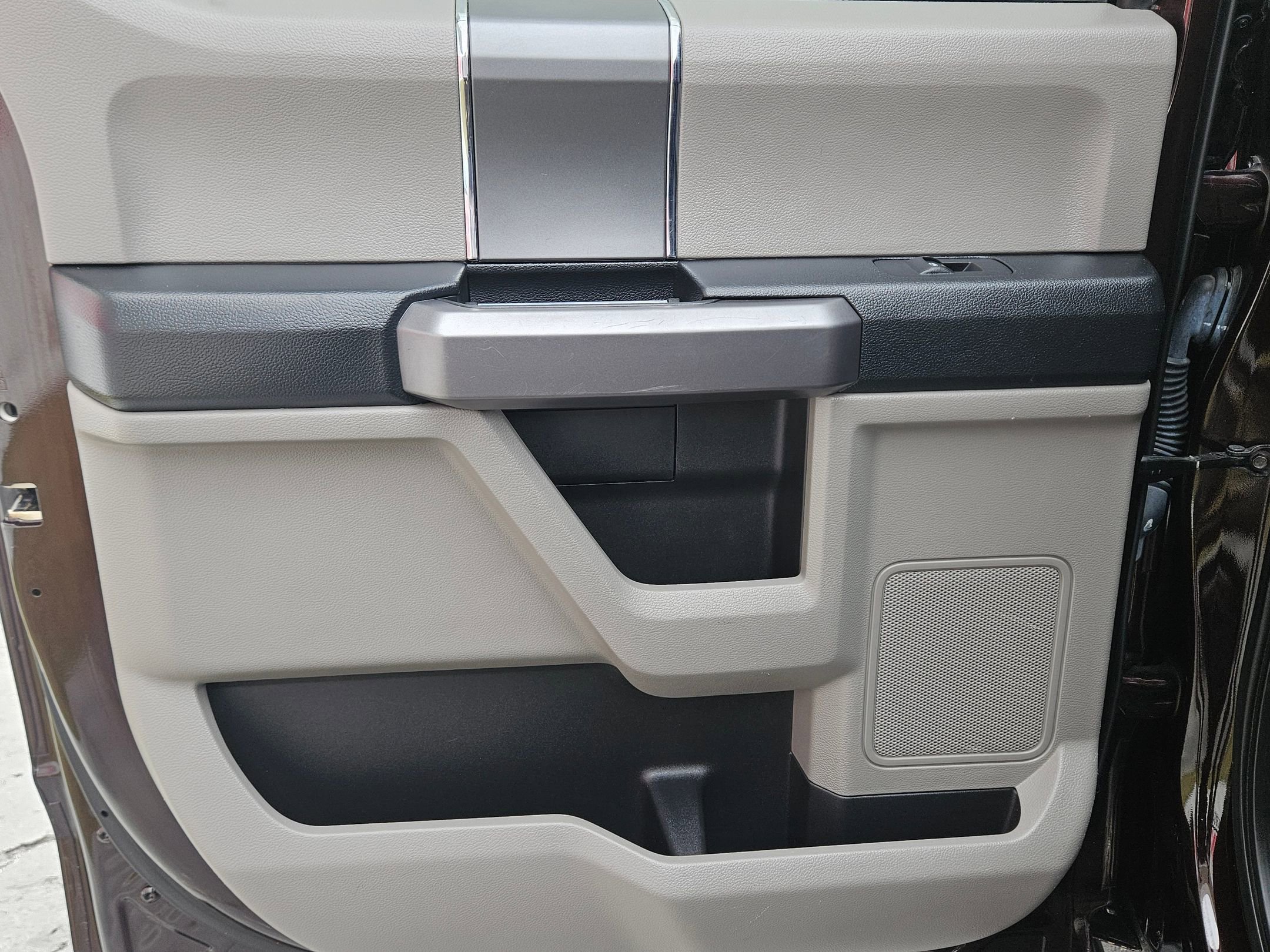 Used 2018 Ford F150 XLT w/ Equipment Group 302A Luxury image 20