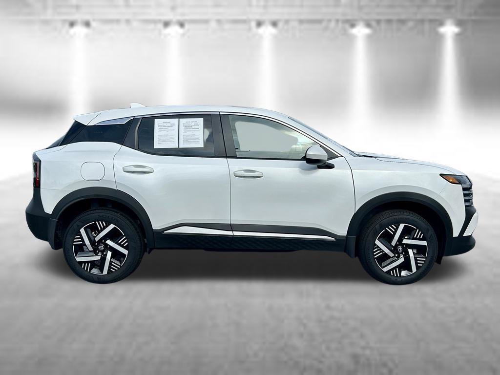 Certified 2025 Nissan Kicks SV FWD image 5