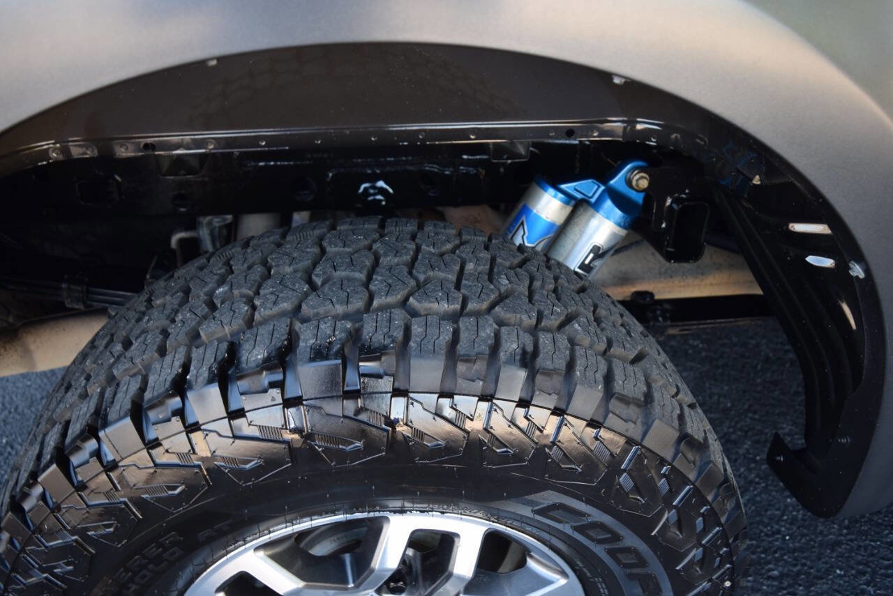 Used 2018 Ford F150 Raptor w/ Equipment Group 802A Luxury image 28