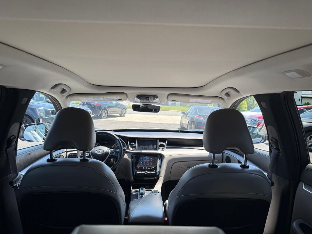Used 2023 INFINITI QX50 Luxe AWD/4WD image 33