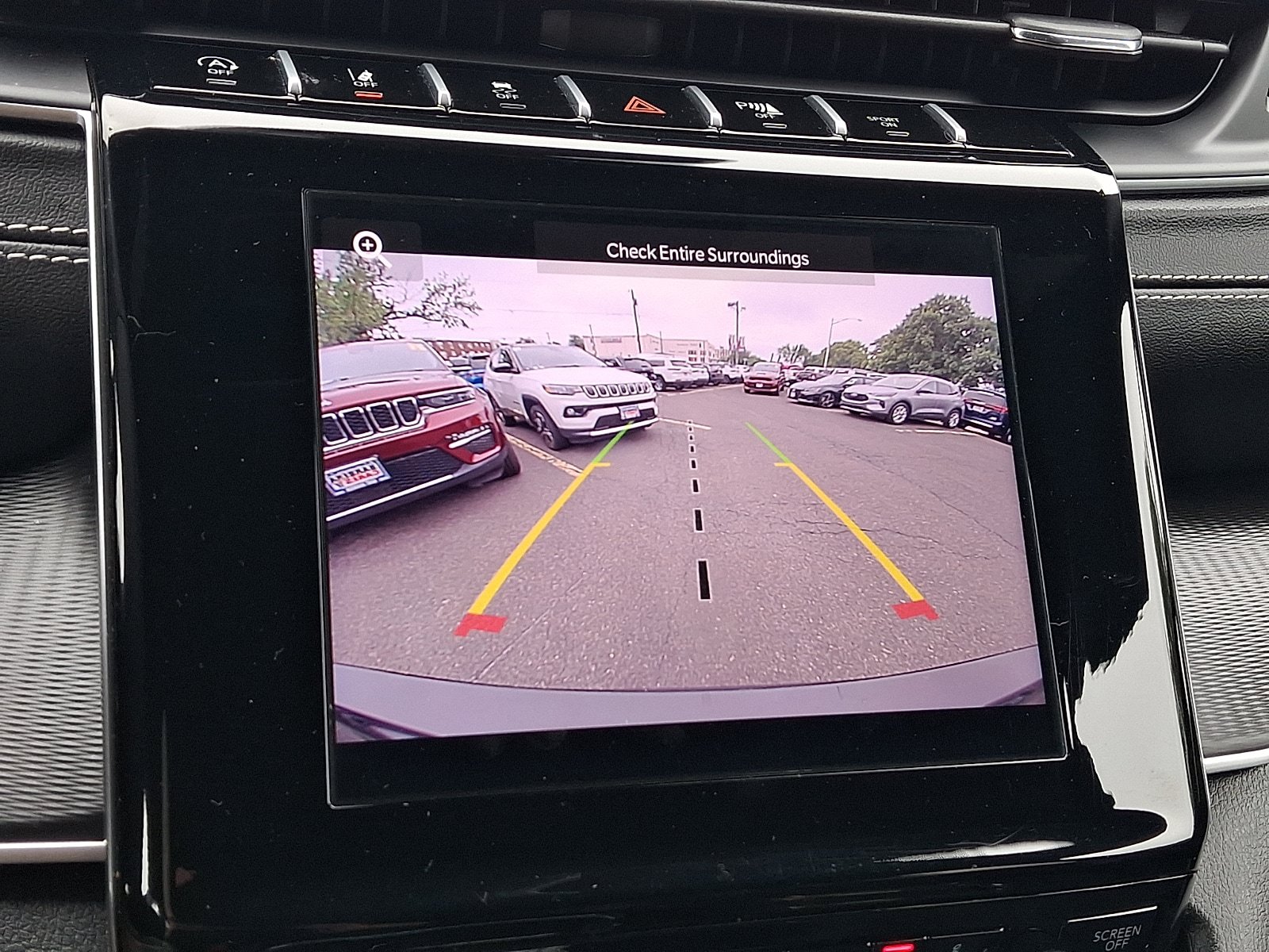 Used 2024 Jeep Grand Cherokee L Altitude AWD/4WD image 19
