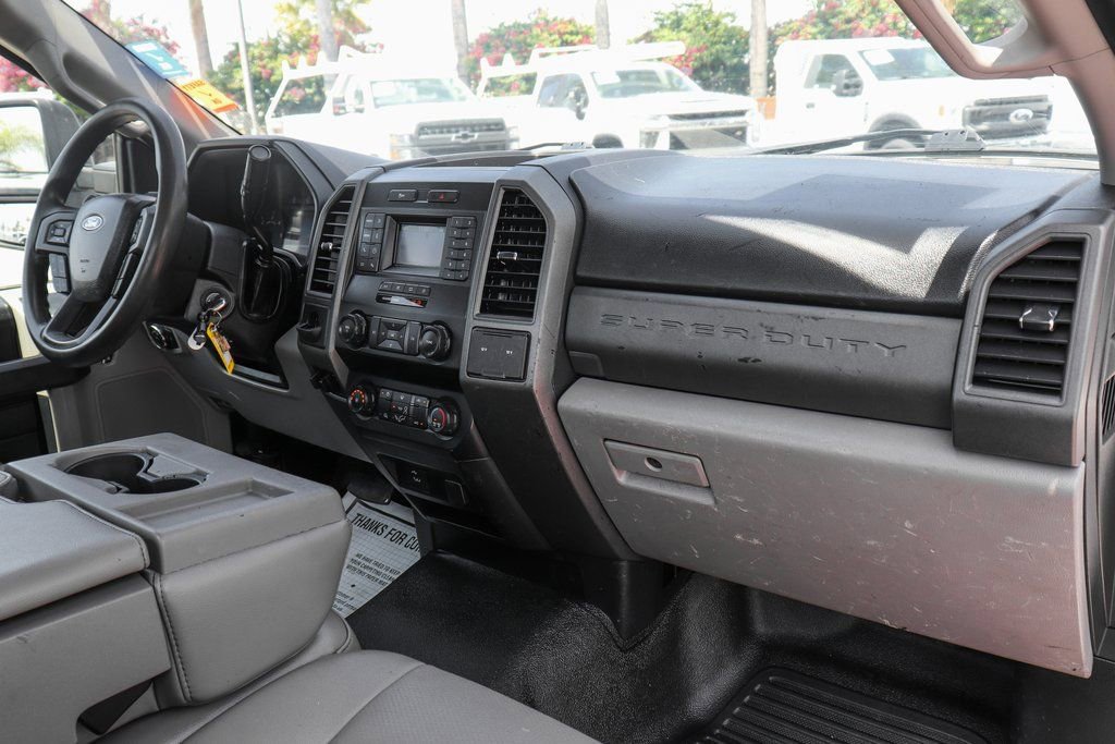 Used 2020 Ford F350 XL w/ Power Equipment Group image 27