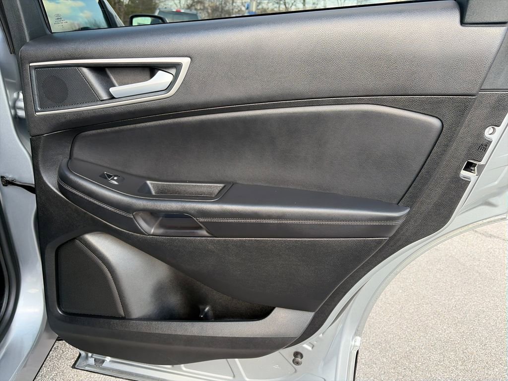 Used 2024 Ford Edge SEL w/ Convenience Package image 30
