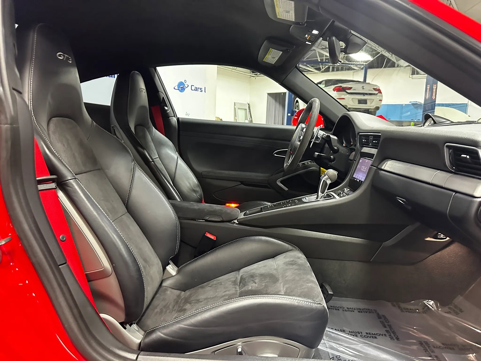 Used 2015 Porsche 911 GT3 RWD image 16
