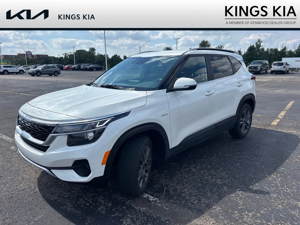 Used 2023 Kia Seltos S w/ Navigation Package