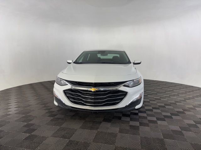 Used 2024 Chevrolet Malibu LT image 3