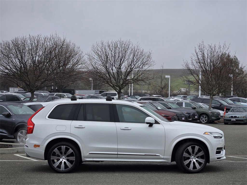 Used 2020 Volvo XC90 T8 Inscription image 3
