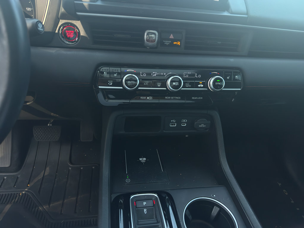 Used 2025 Honda Pilot Black Edition image 19