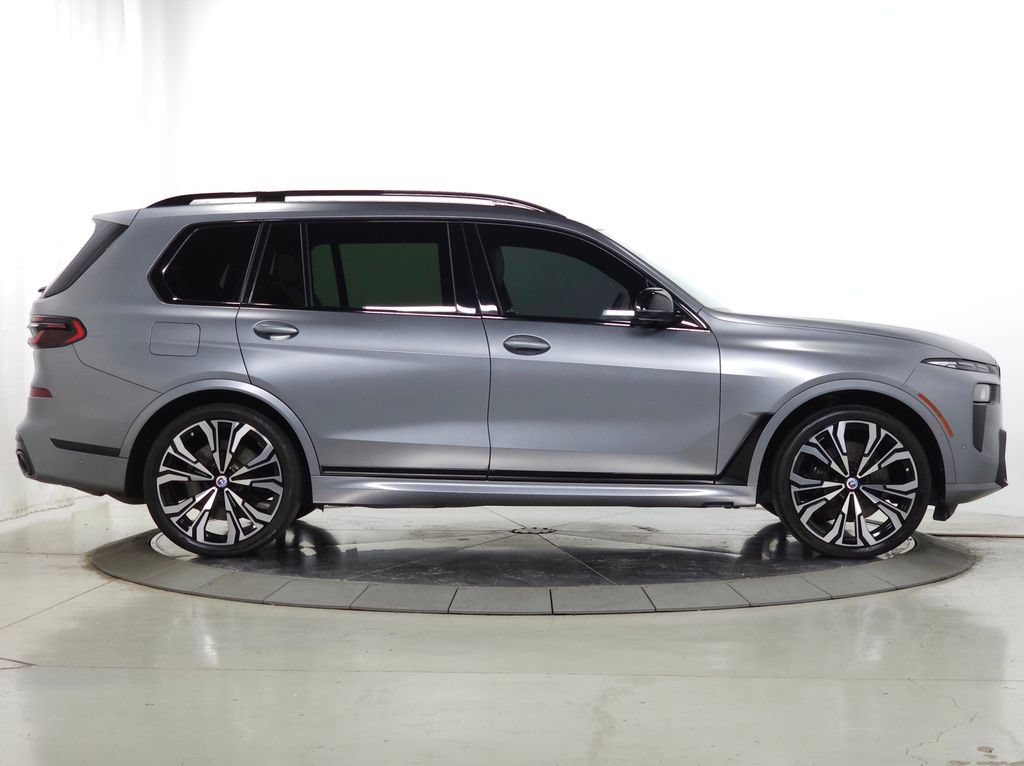 Used 2023 BMW X7 M60i w/ Executive Package AWD/4WD image 12