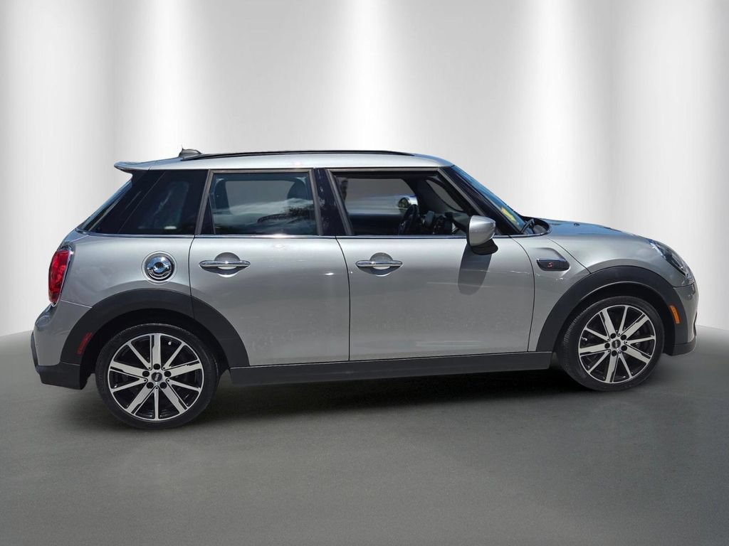 Used 2024 MINI Cooper S w/ Signature Upholstery Package FWD image 2