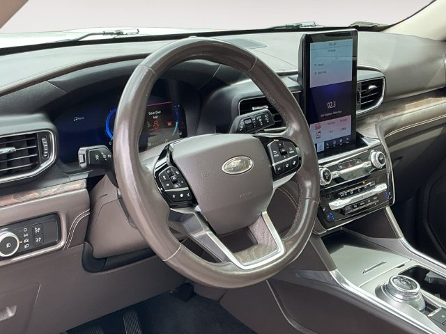Used 2021 Ford Explorer Platinum w/ Equipment Group 601A AWD/4WD image 13