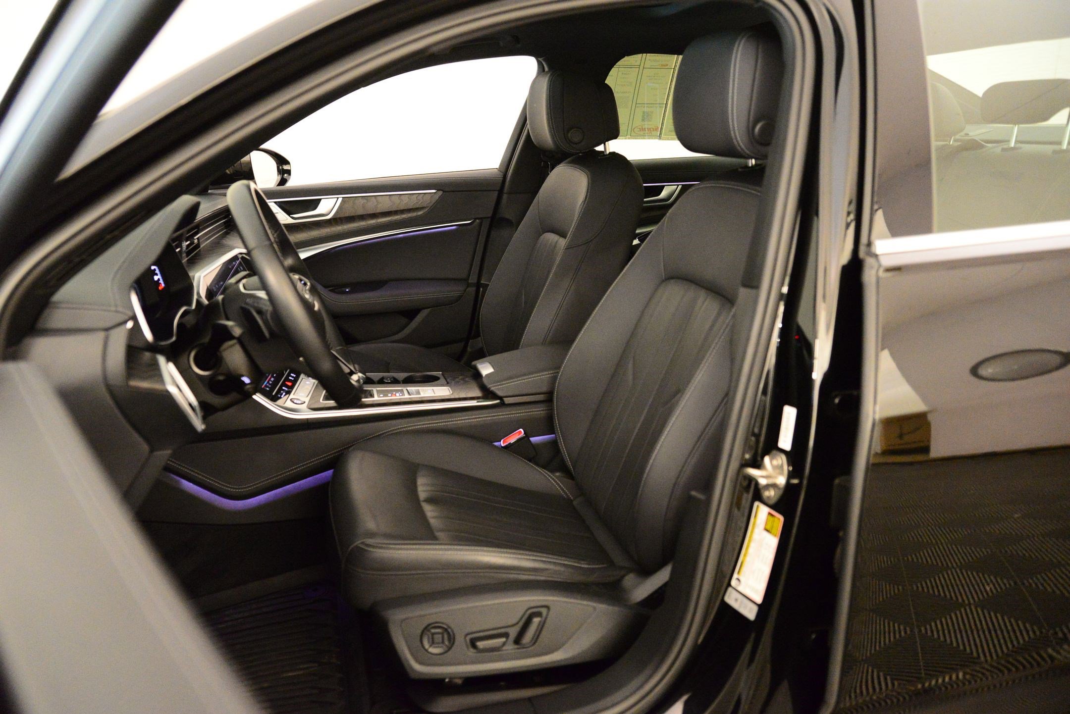 Used 2023 Audi A6 Premium Plus w/ Premium Plus Package image 5