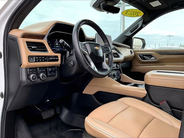 Used 2023 Chevrolet Suburban Premier w/ Advanced Technology Package AWD/4WD image 8