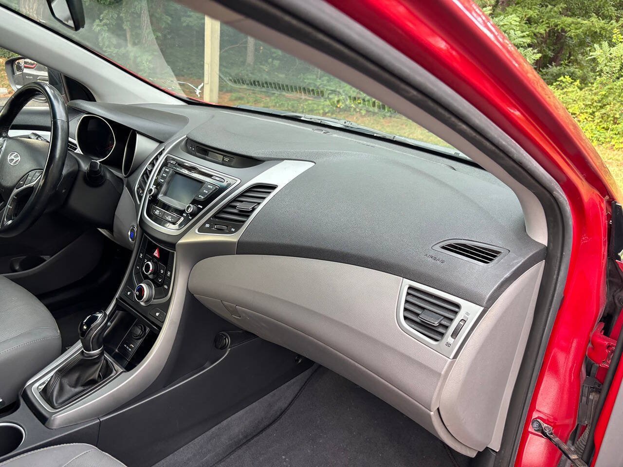 Used 2014 Hyundai Elantra Sport FWD image 22