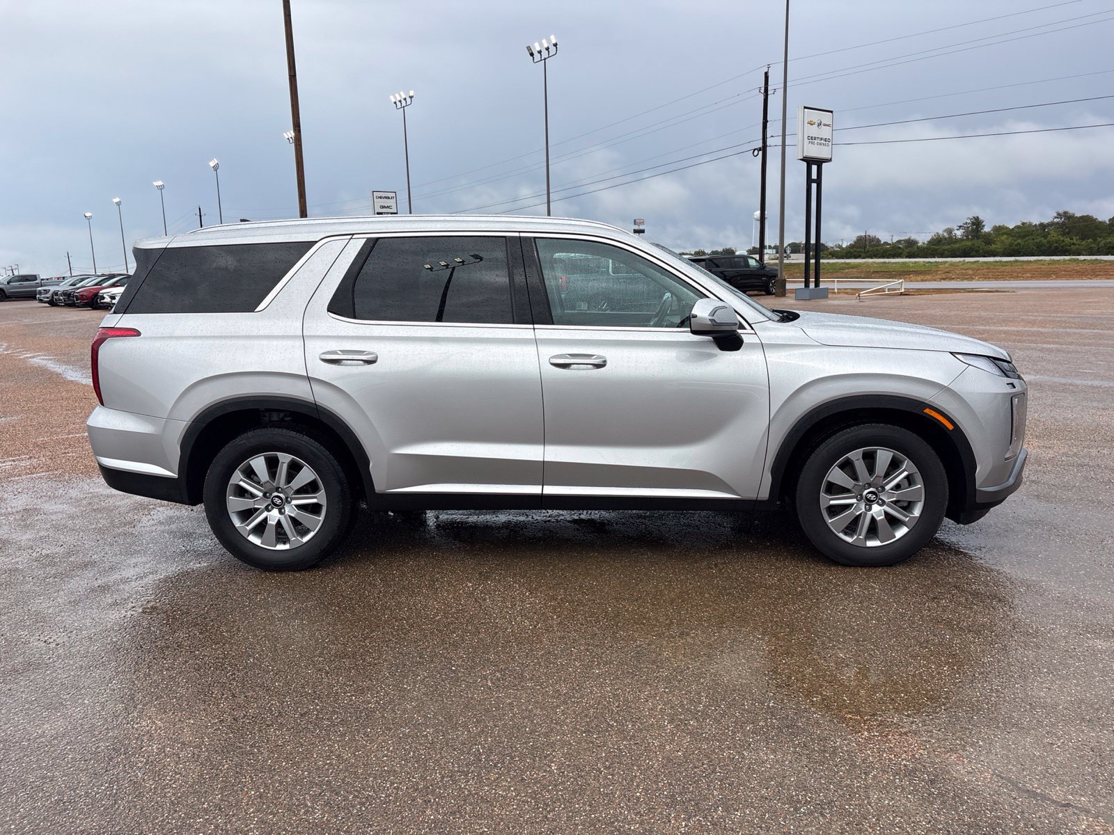 Used 2025 Hyundai Palisade SEL FWD image 7
