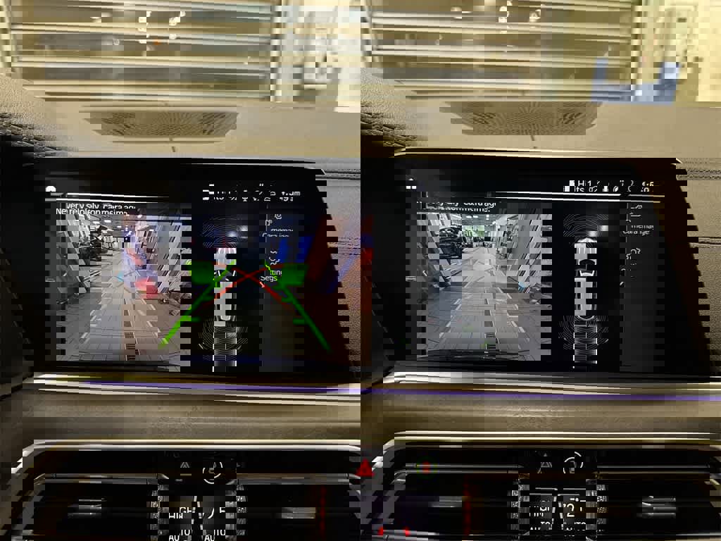 Used 2022 BMW X5 xDrive45e w/ M Sport Package image 26