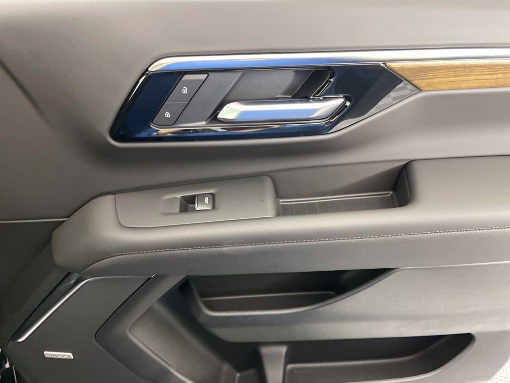 New 2026 Chevrolet Tahoe High Country image 12
