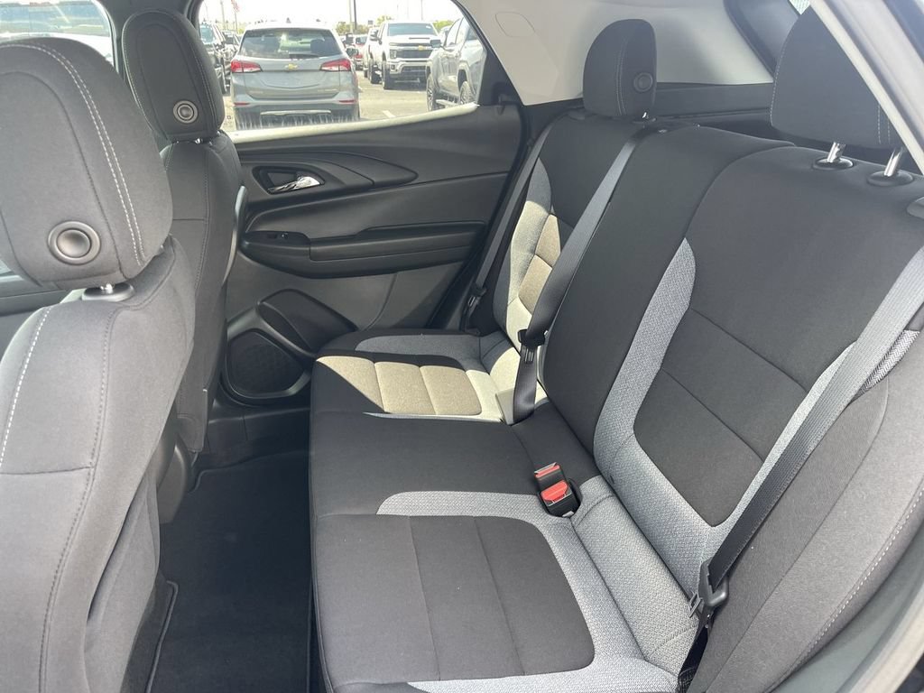 New 2026 Chevrolet TrailBlazer LT w/ Midnight Edition FWD image 21