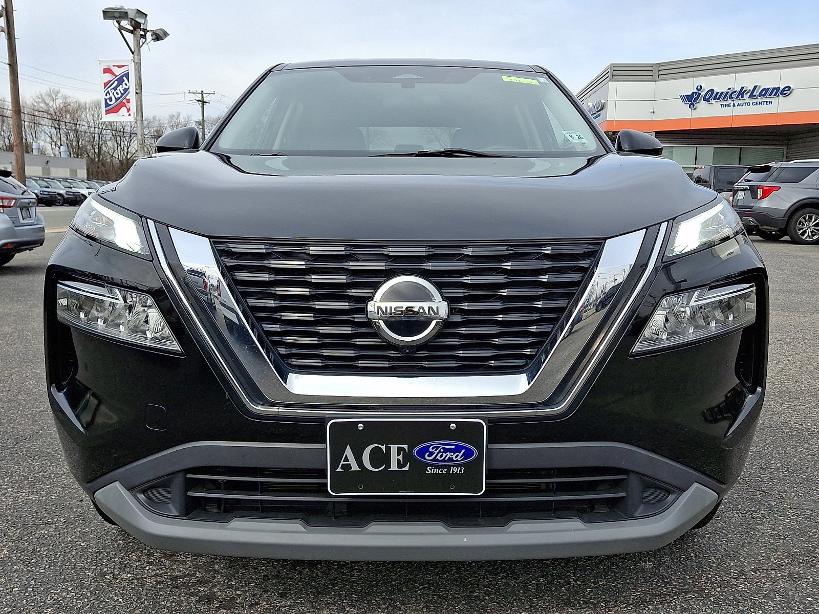 Used 2021 Nissan Rogue SV AWD/4WD image 2