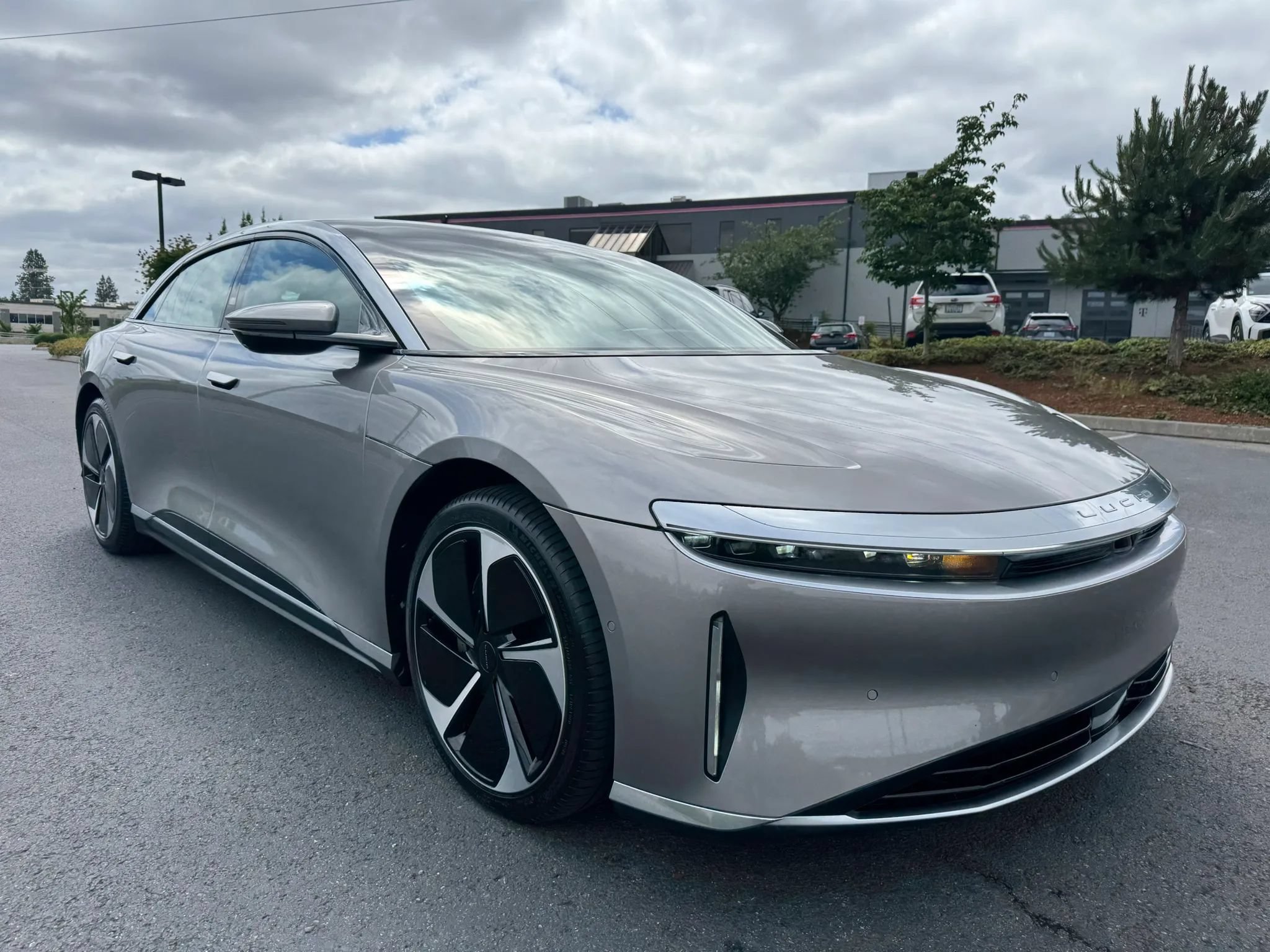 Used 2023 Lucid Air Touring AWD/4WD image 2