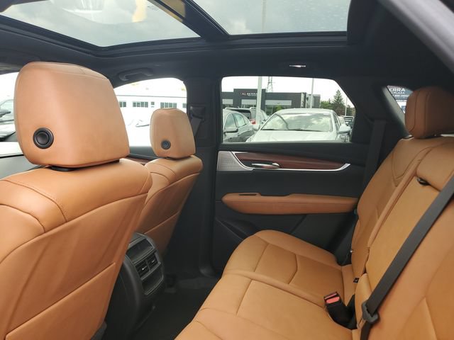 Used 2021 Cadillac XT5 Premium Luxury w/ LPO, Floor Liner Package FWD image 9