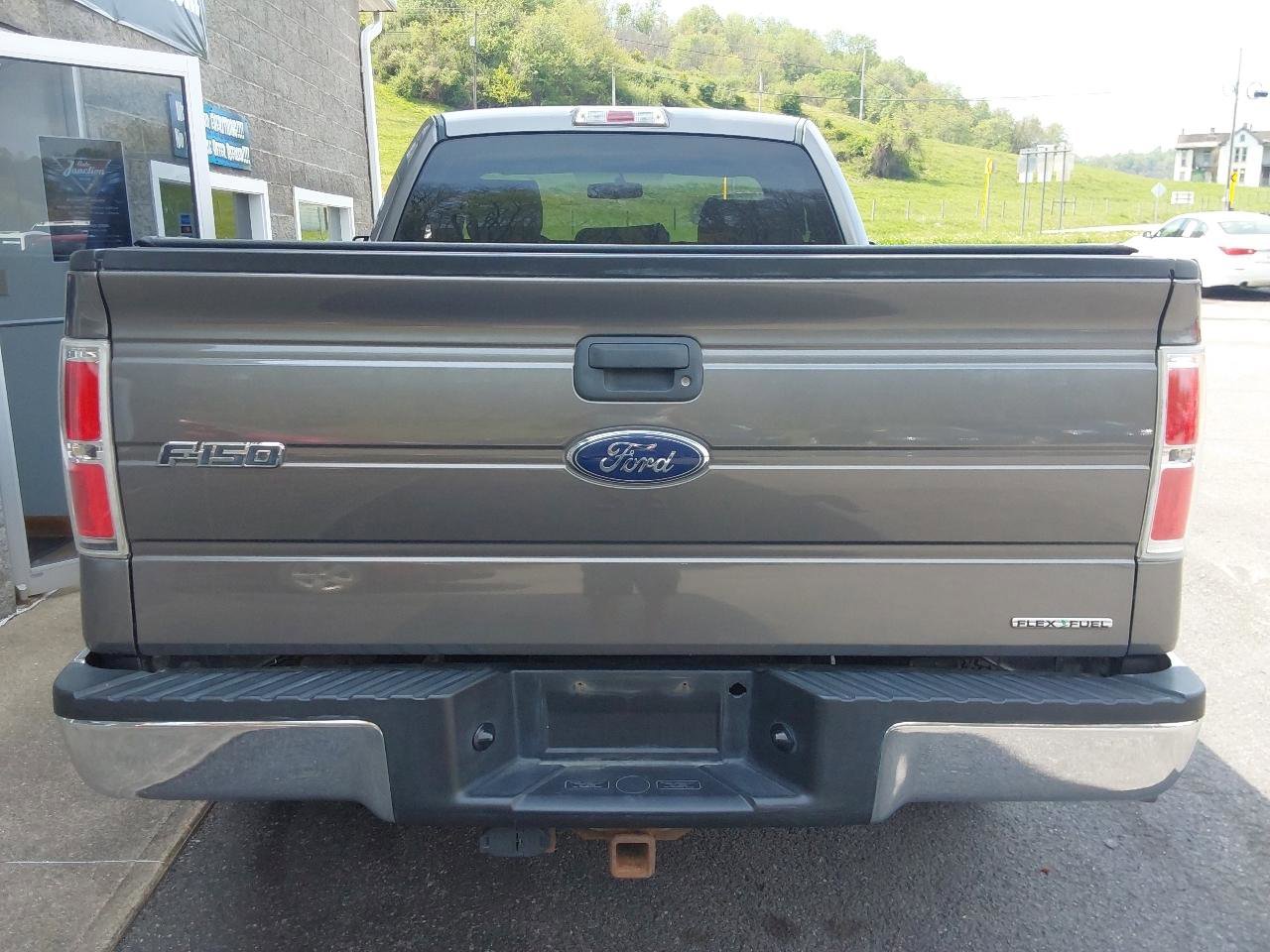 Used 2013 Ford F150 XLT w/ Mid Equipment Group RWD image 4