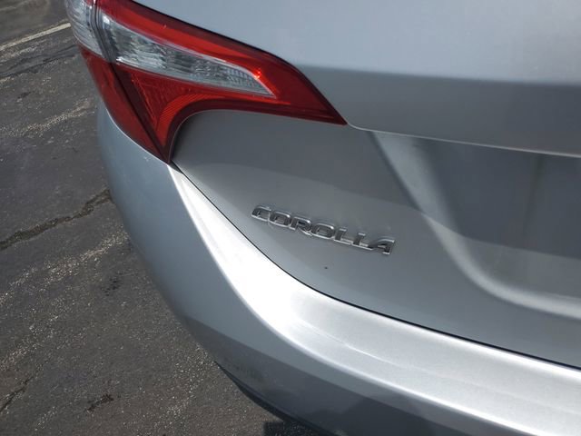 Used 2016 Toyota Corolla LE FWD image 8