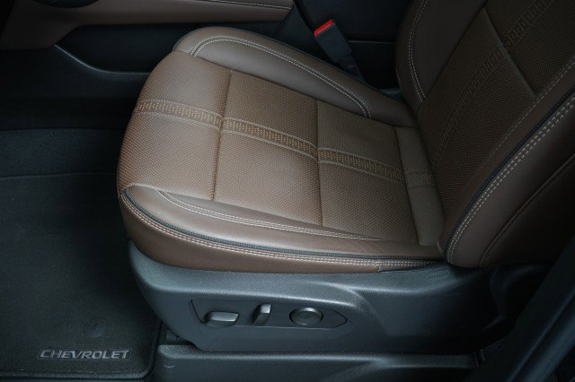 Used 2025 Chevrolet Tahoe High Country image 40