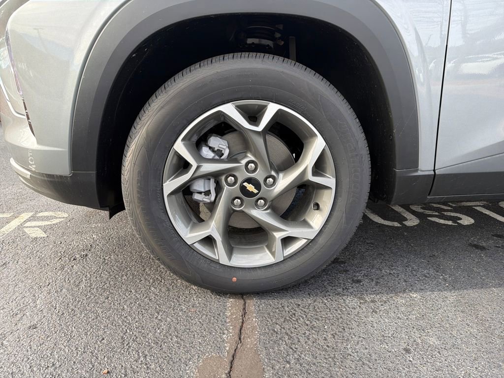 New 2025 Chevrolet Trax LT w/ LT Convenience Package image 23