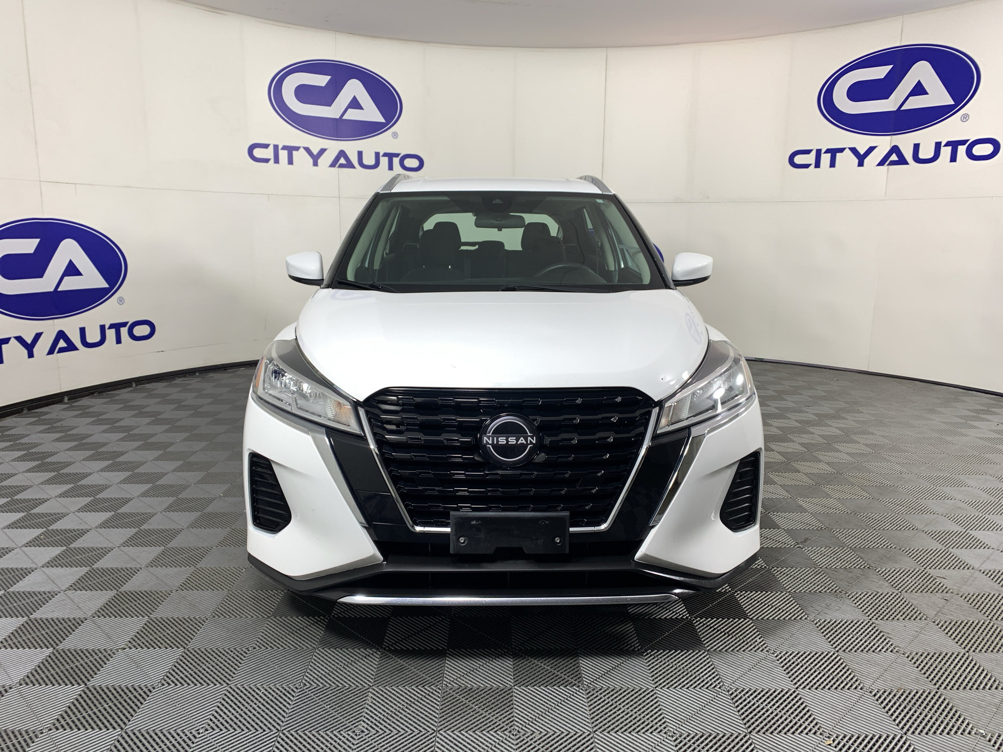 Used 2022 Nissan Kicks SV FWD image 9