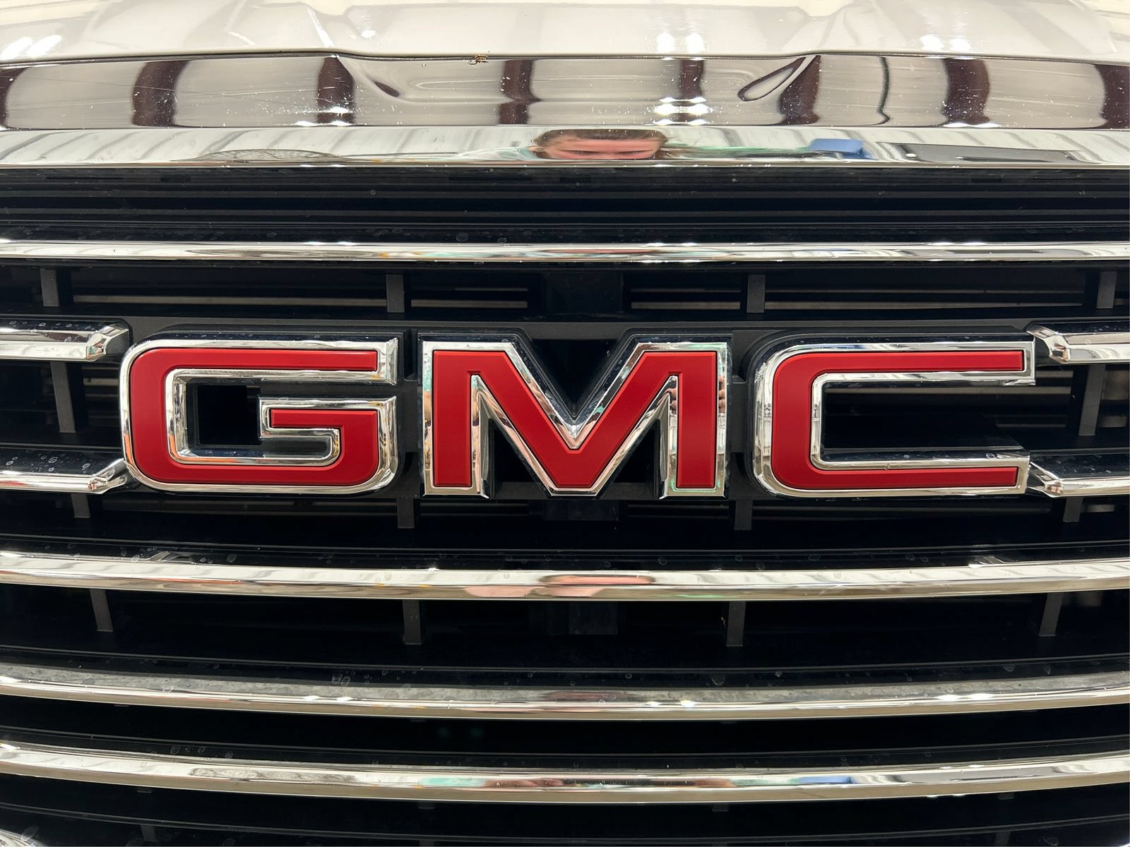 Used 2024 GMC Terrain SLT FWD image 23