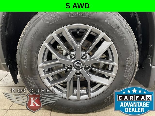 Used 2023 Nissan Rogue S AWD/4WD image 7