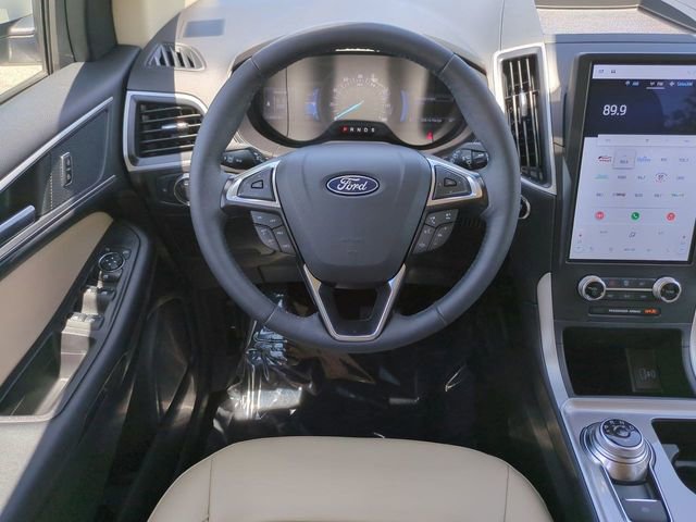 Certified 2024 Ford Edge SEL w/ Convenience Package AWD/4WD image 16