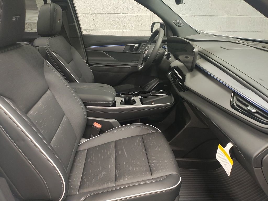 New 2026 Buick Enclave Sport Touring w/ Power Package image 7