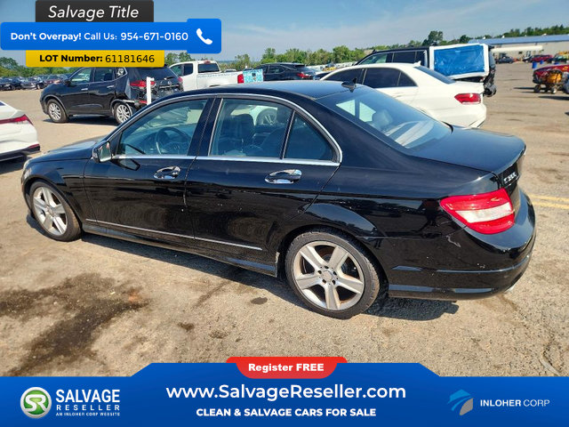 Used 2011 Mercedes-Benz C 300 4MATIC Sedan image 3
