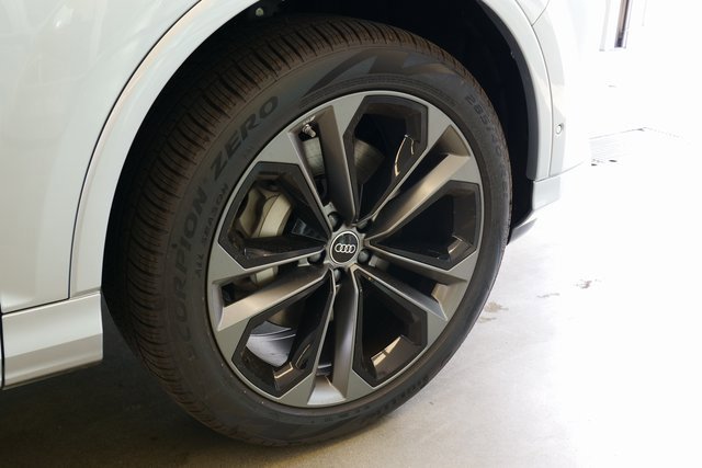 New 2025 Audi Q7 3.0T Premium Plus image 8
