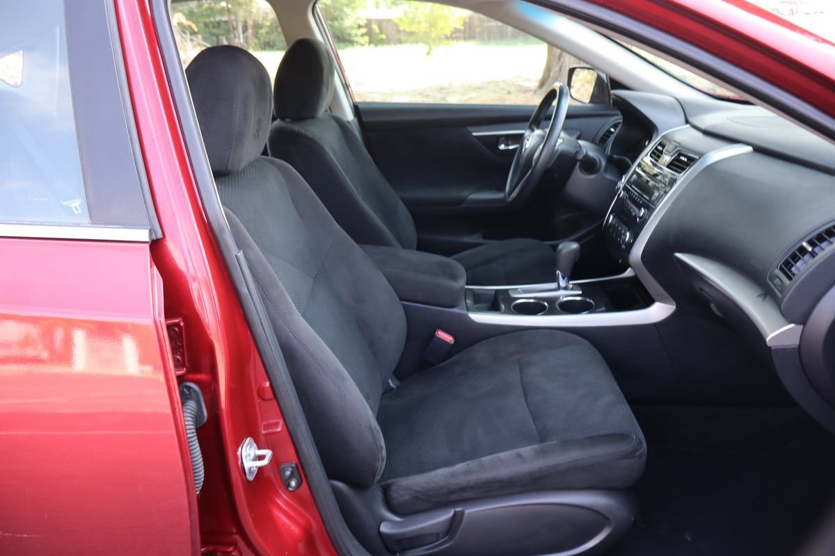Used 2014 Nissan Altima 2.5 S FWD image 22