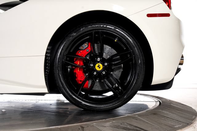 Used 2016 Ferrari 488 Spider RWD image 18
