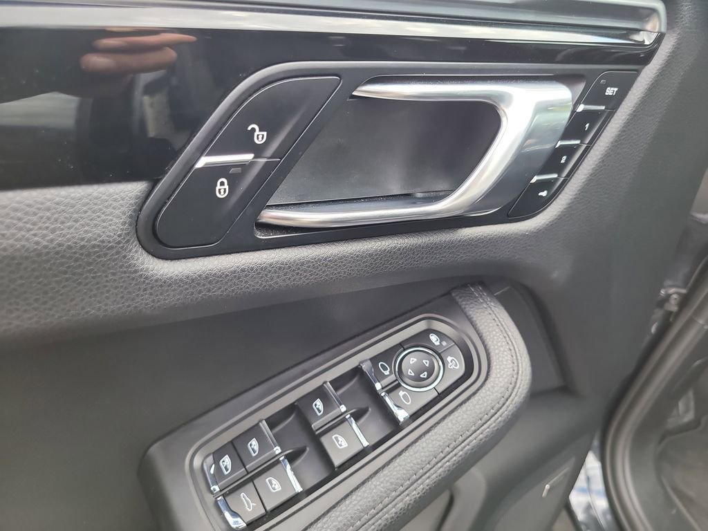 Used 2018 Porsche Macan image 15