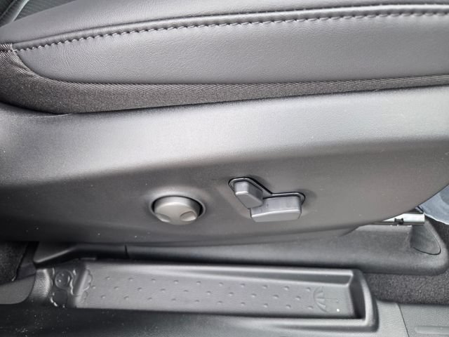 New 2027 Chrysler Pacifica Select FWD image 13