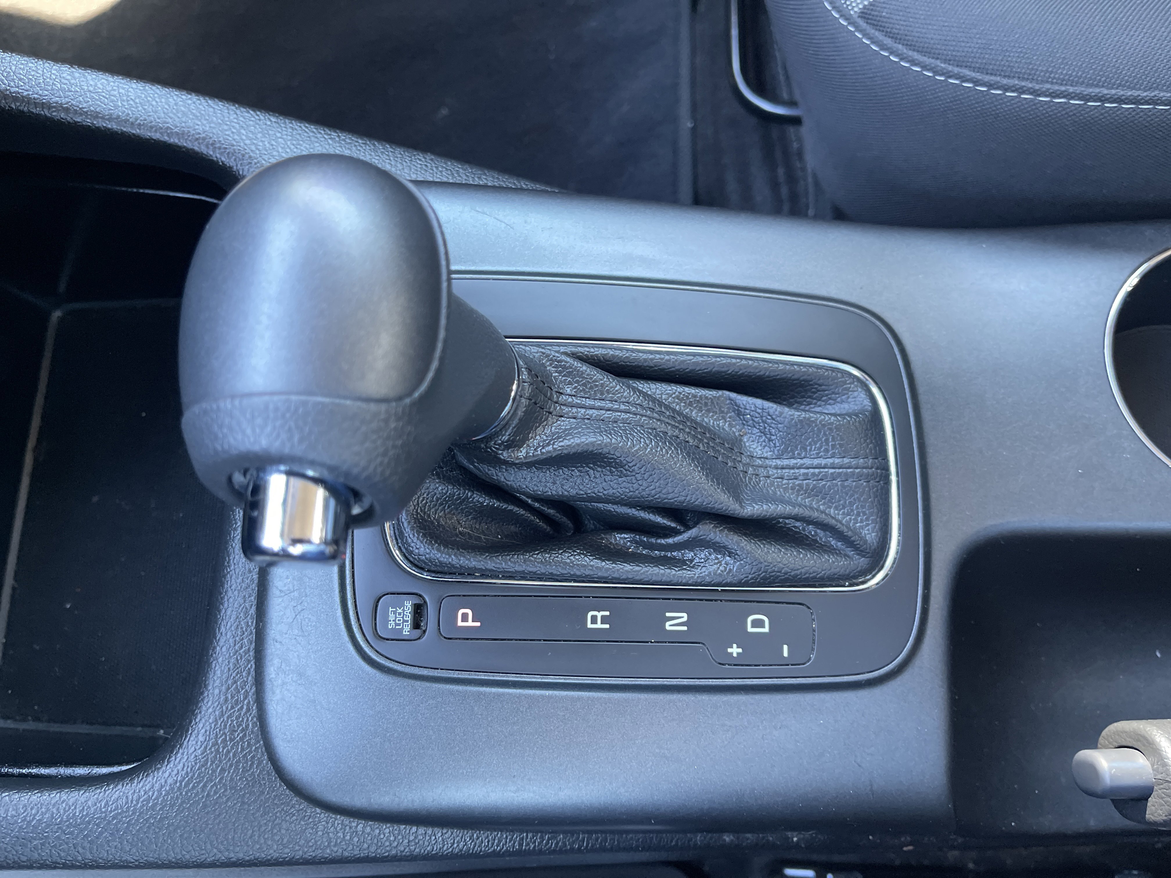 Used 2016 Kia Forte LX image 28