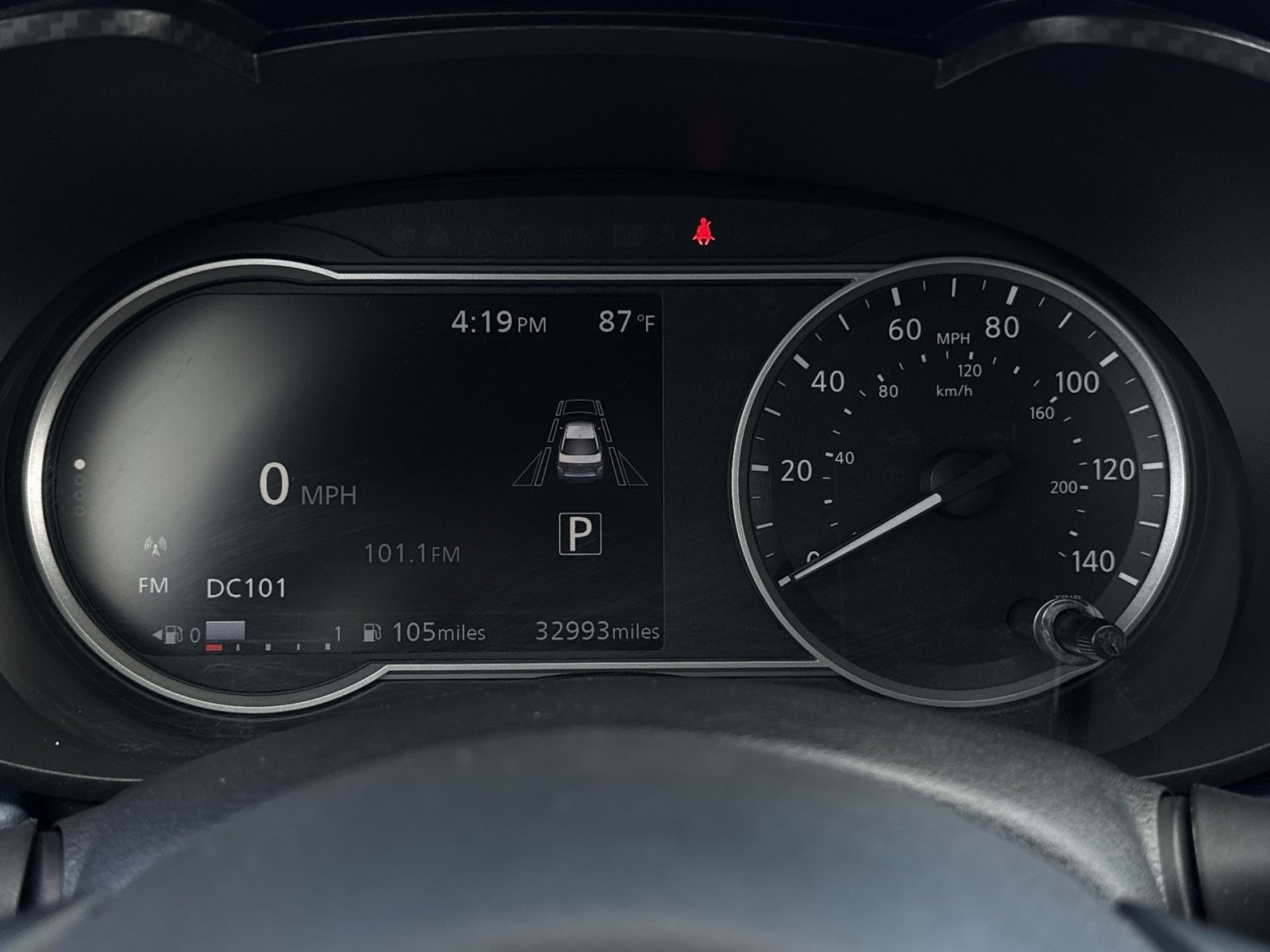 Used 2025 Nissan Versa SV FWD image 17