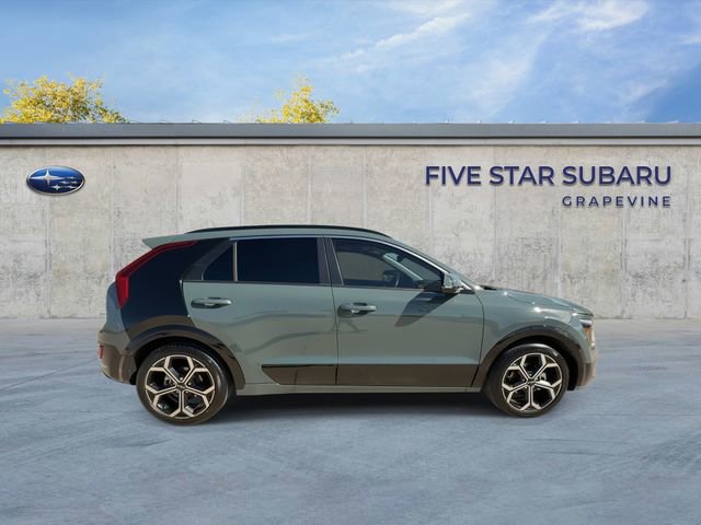 Used 2023 Kia Niro SX Touring image 9